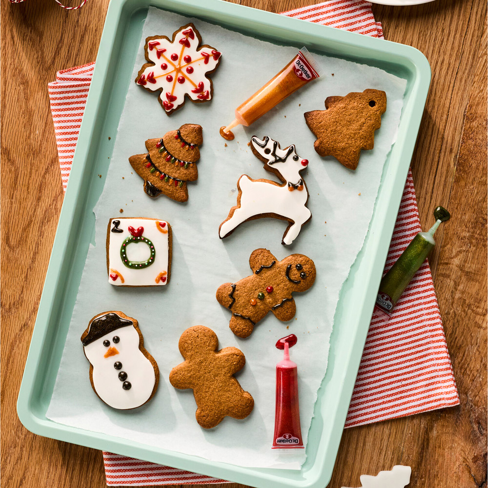 Dr. Oetker Christmas Glittery Decorating Icing Image 3