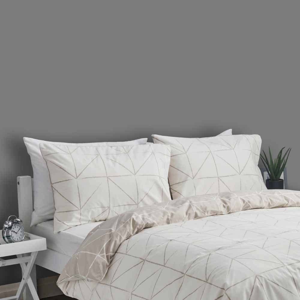 Wilko Walls & Ceilings Storm Cloud Silk Emulsion Paint 5L Image 5