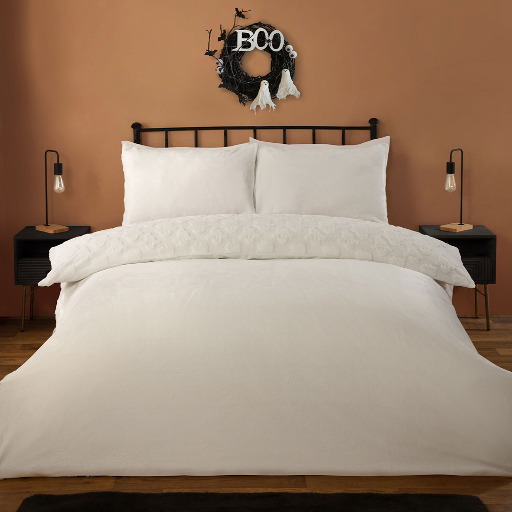 Ghosts Teddy Fleece Duvet Set White Double Image 2