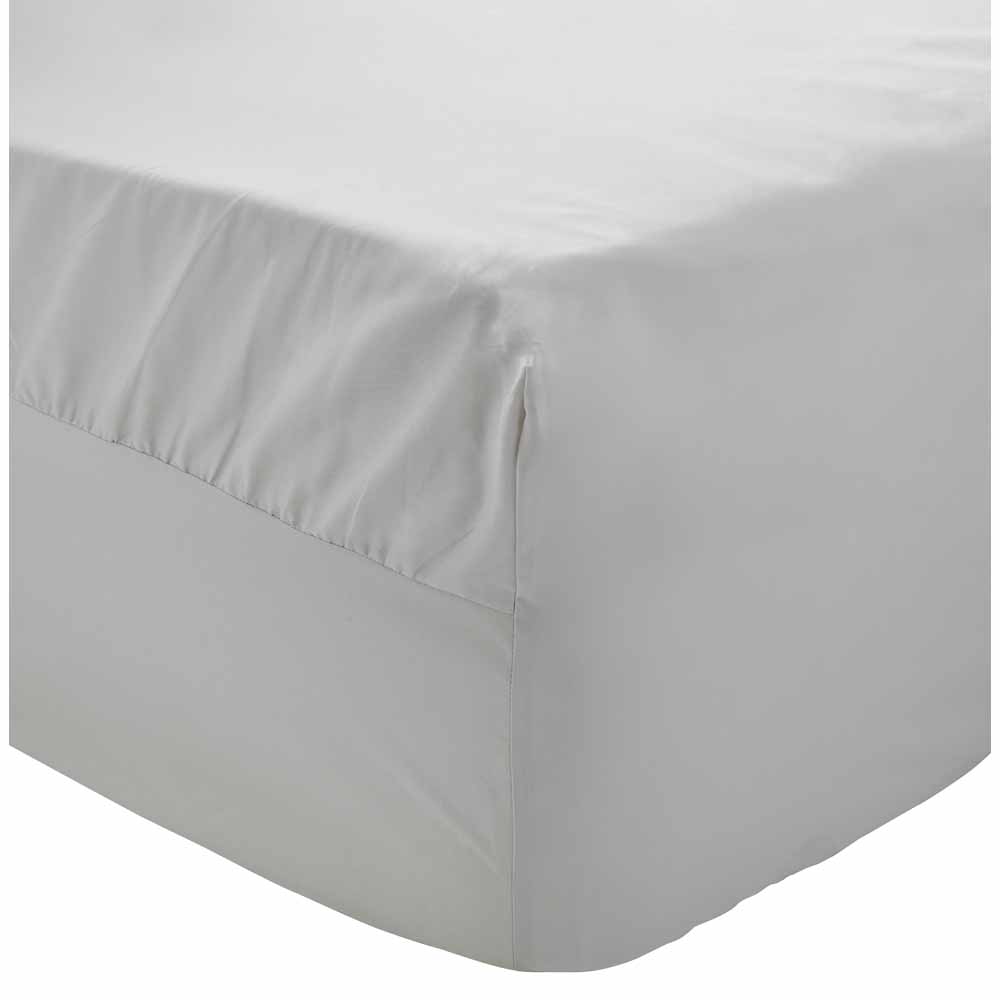 Wilko 100% Cotton Silver King Size Fitted Sheet Image 1