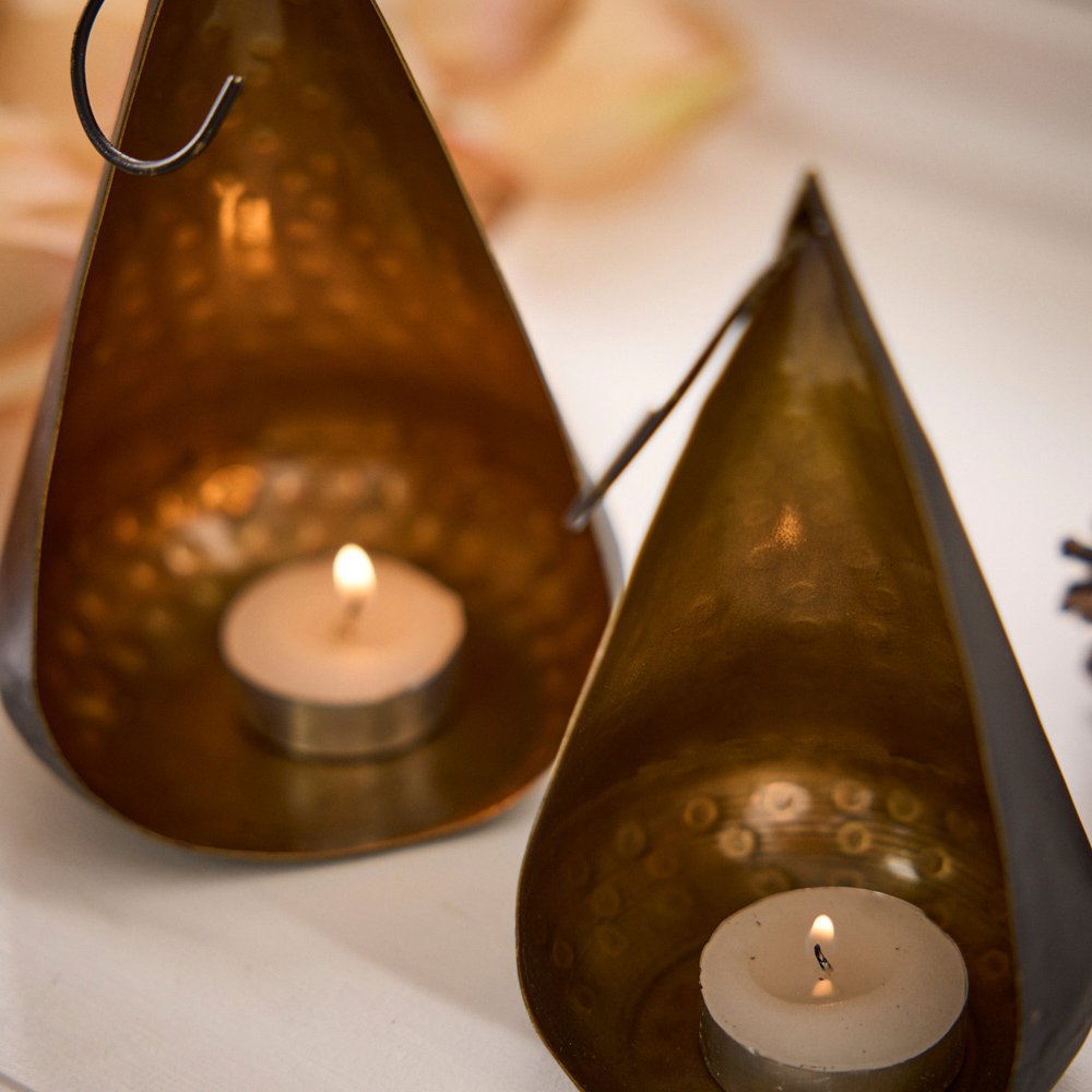 Dibor 2 Piece Brass Teardrop-Shape Elegance Tealight Candle Holder Set Image 4