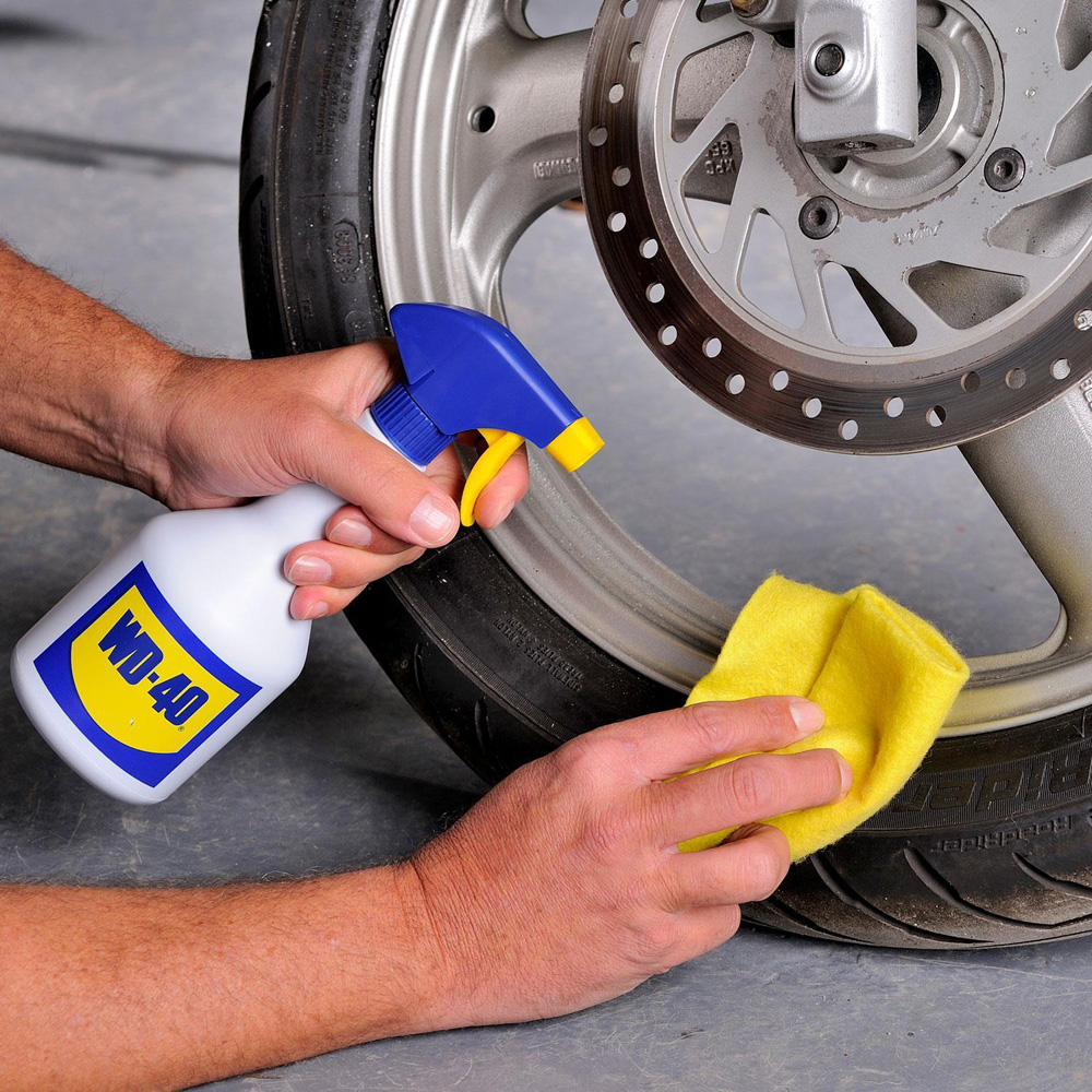 WD-40 Ultimate Multi-Use Lubricant 5L with Spray Applicator and 400ml Specialist Penetrant Image 6