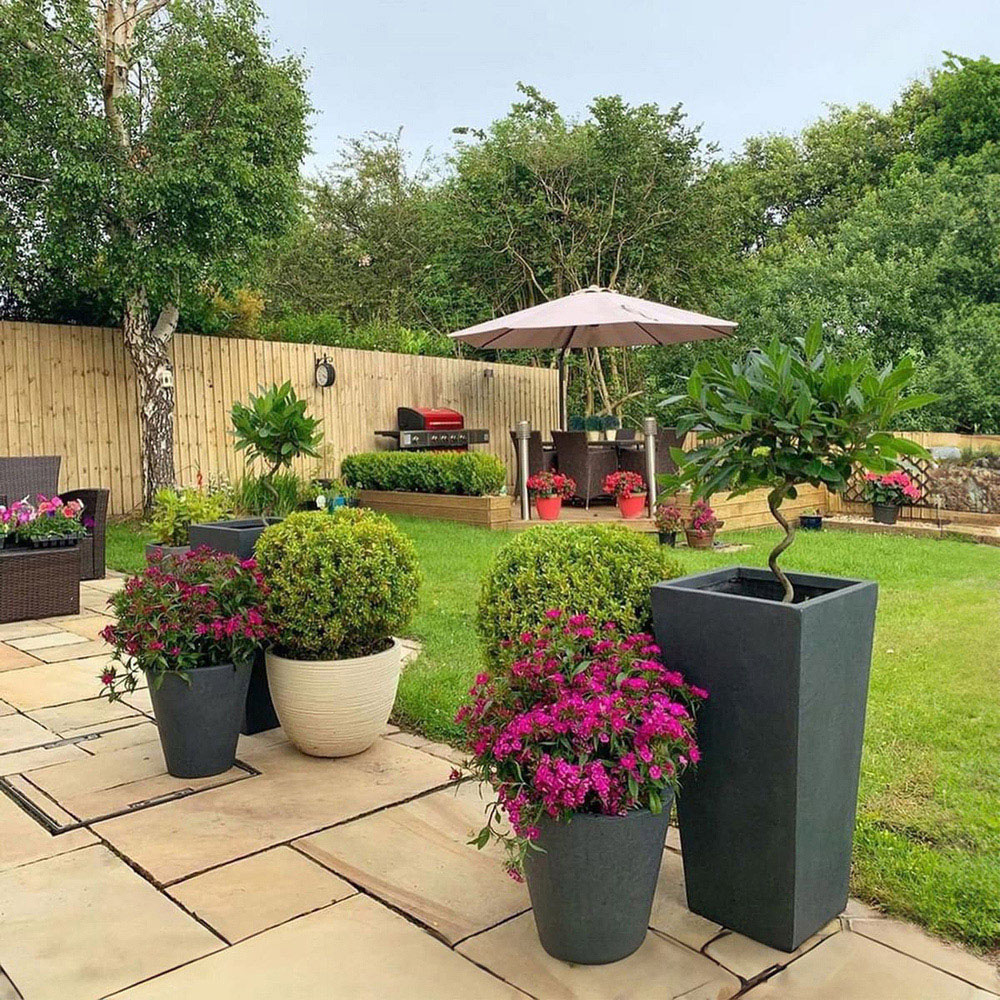 wilko Faux Lead Dark Grey Light Concrete Outdoor Tapered Planter 65cm Image 8