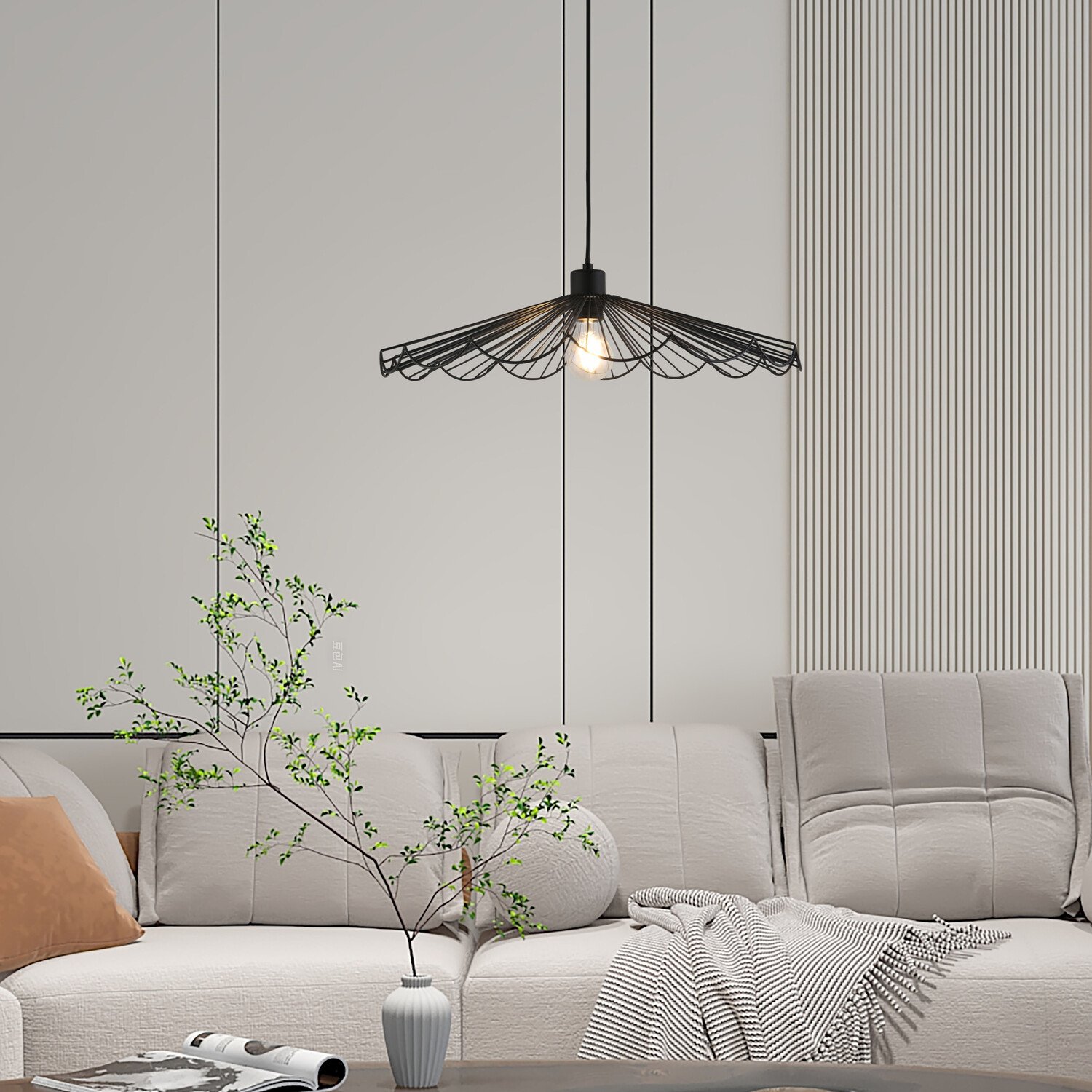 Barrat Shade Black Image 2