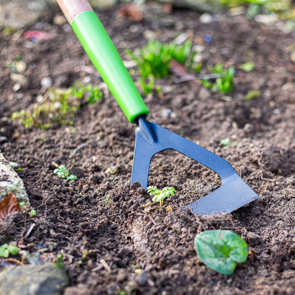 AMES Tools Carbon Steel Dutch Hoe Image 3