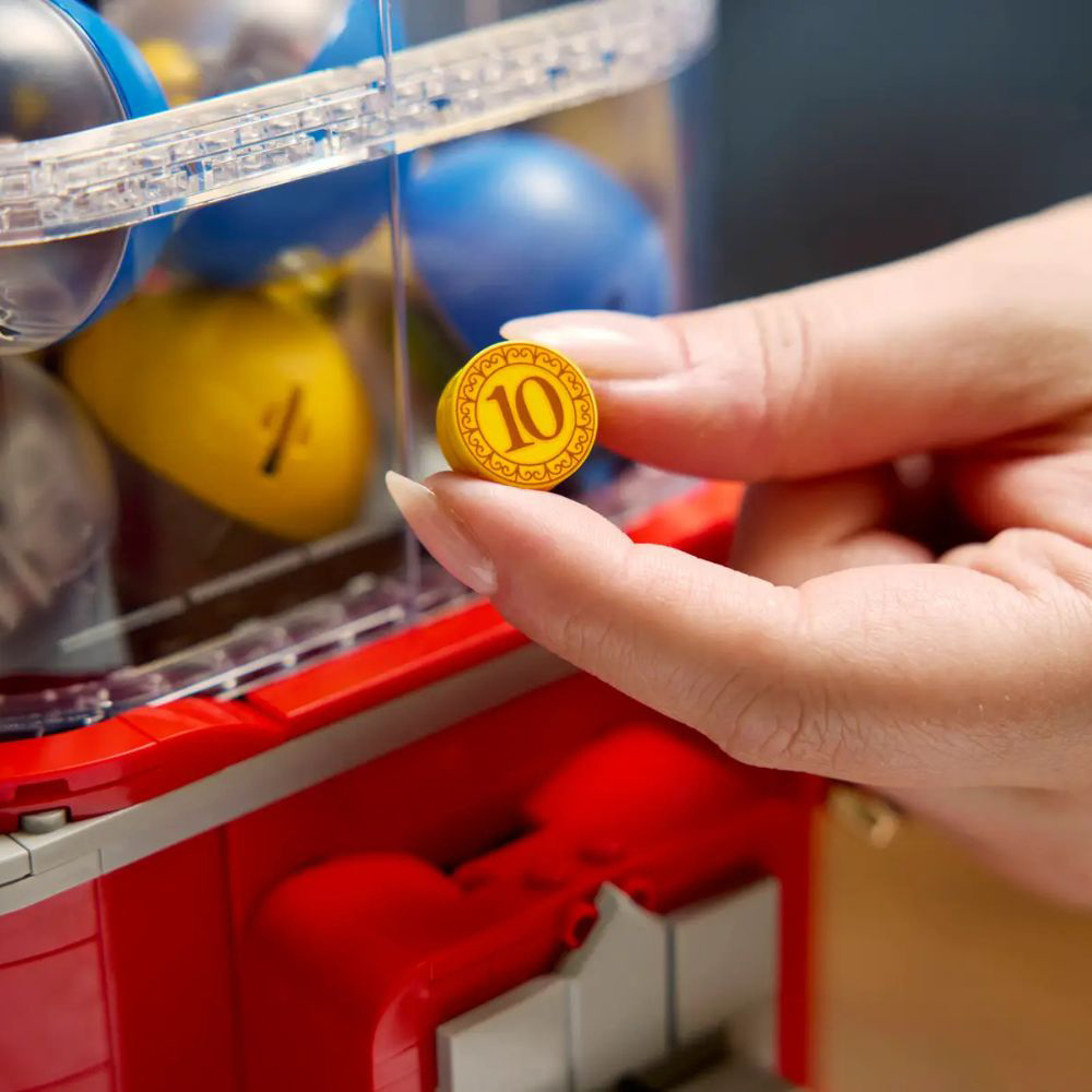 LEGO Ideas 21358 Minifigures Vending Bubble Gumball Machine Set Image 6
