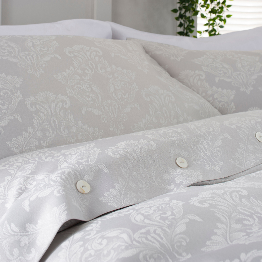 The Lyndon Company Versailles Super King Size Silver and Ecru Jacquard Duvet Set Image 2