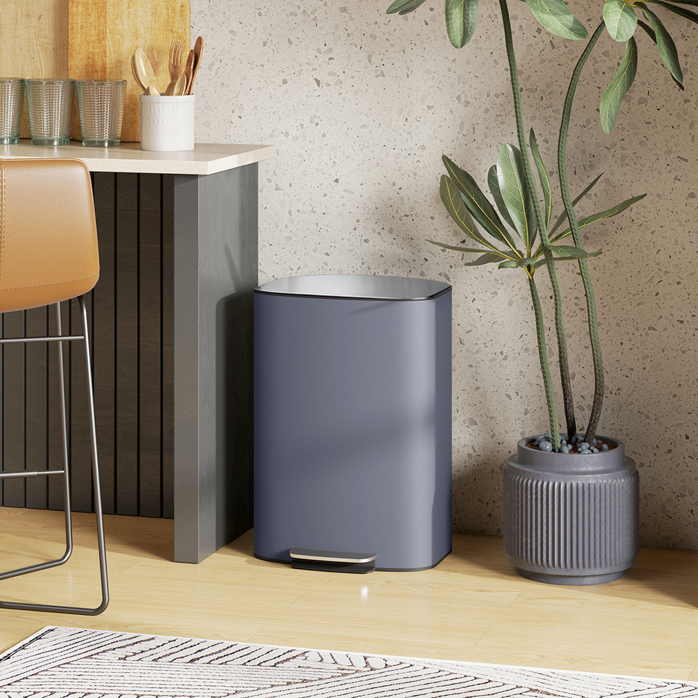 HOMCOM Grey Pedal Bin with Soft-Close Lid and Carry Handle 50L Image 2