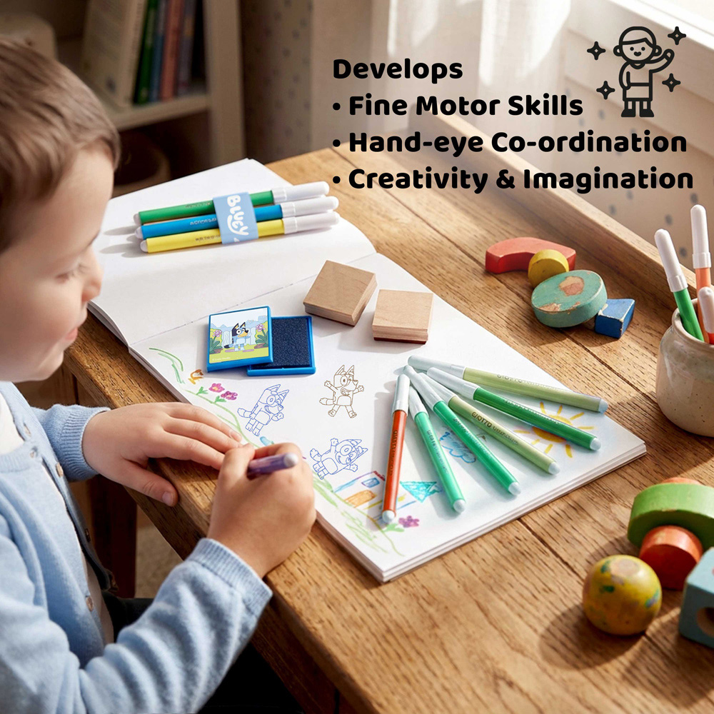 Bluey Blister Kids Craft and Stationery Set with 2 Stamps Image 3