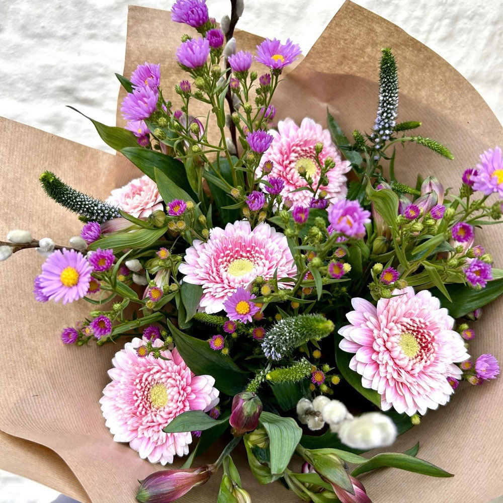 Pretty Germini Selection Bouquet Image 2