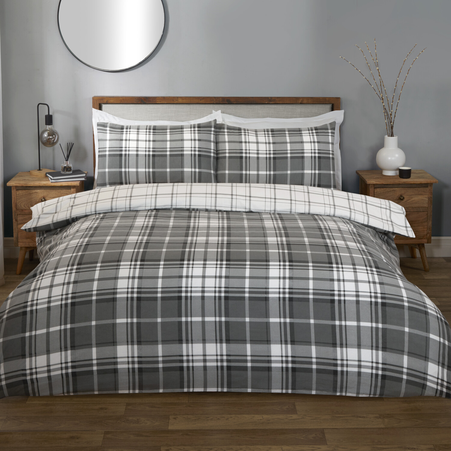 Balmoral Check Duvet Set Grey Superking Image 1