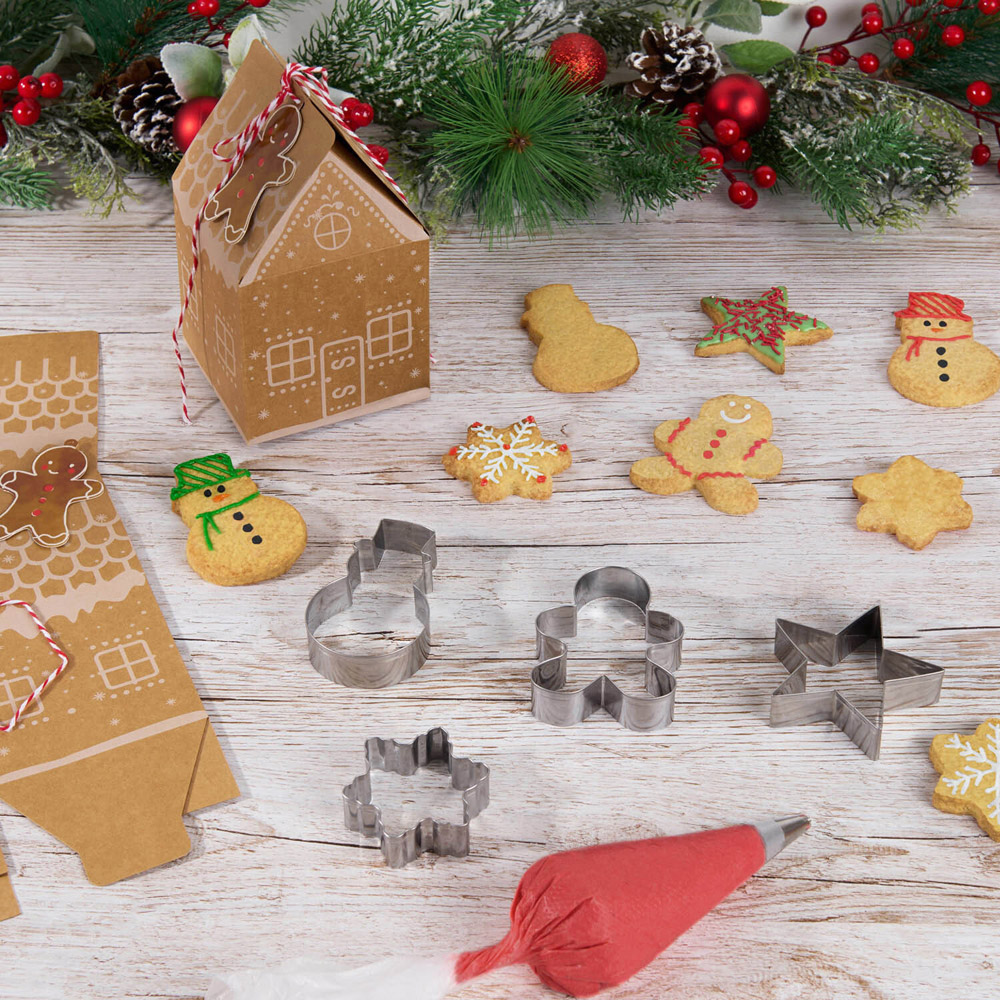 38 Piece Christmas Baking Gift Set Image 2