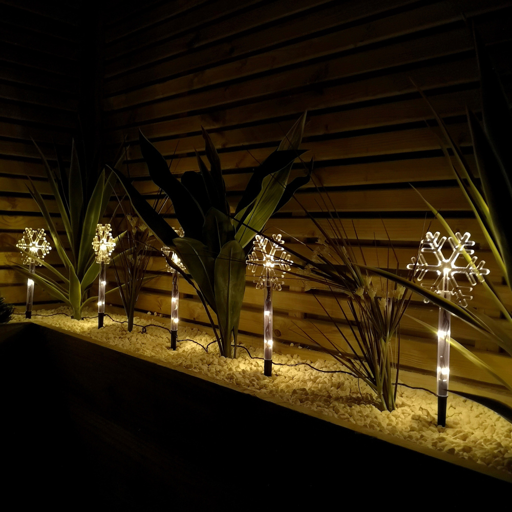 Samuel Alexander 8 Piece 24 Warm White Snowflake Christmas Stake Light Set Image 5