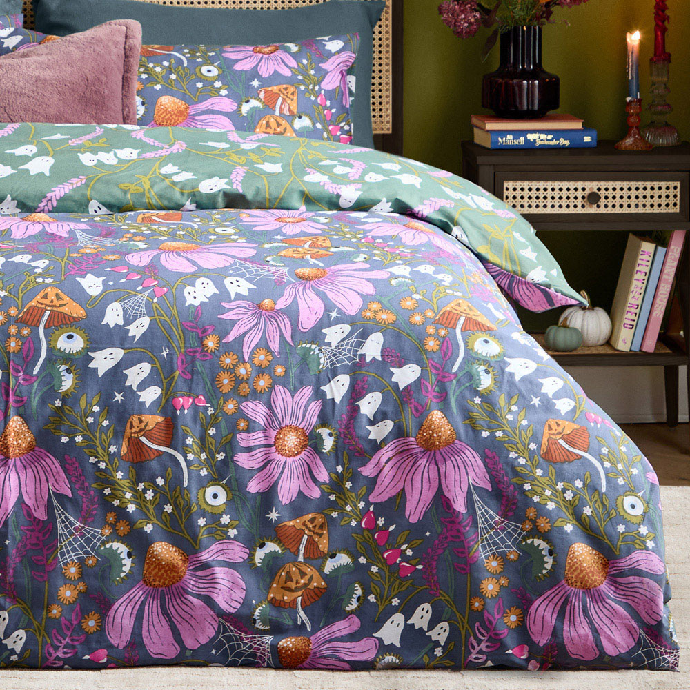 Furn Single Ghoul Gardens Green Halloween Reversible Duvet Set Image 4