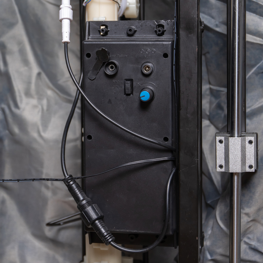 Samuel Alexander Light Up Corroded Animatronic Reaper Groundbreaker Halloween Decoration 4.8ft Image 6