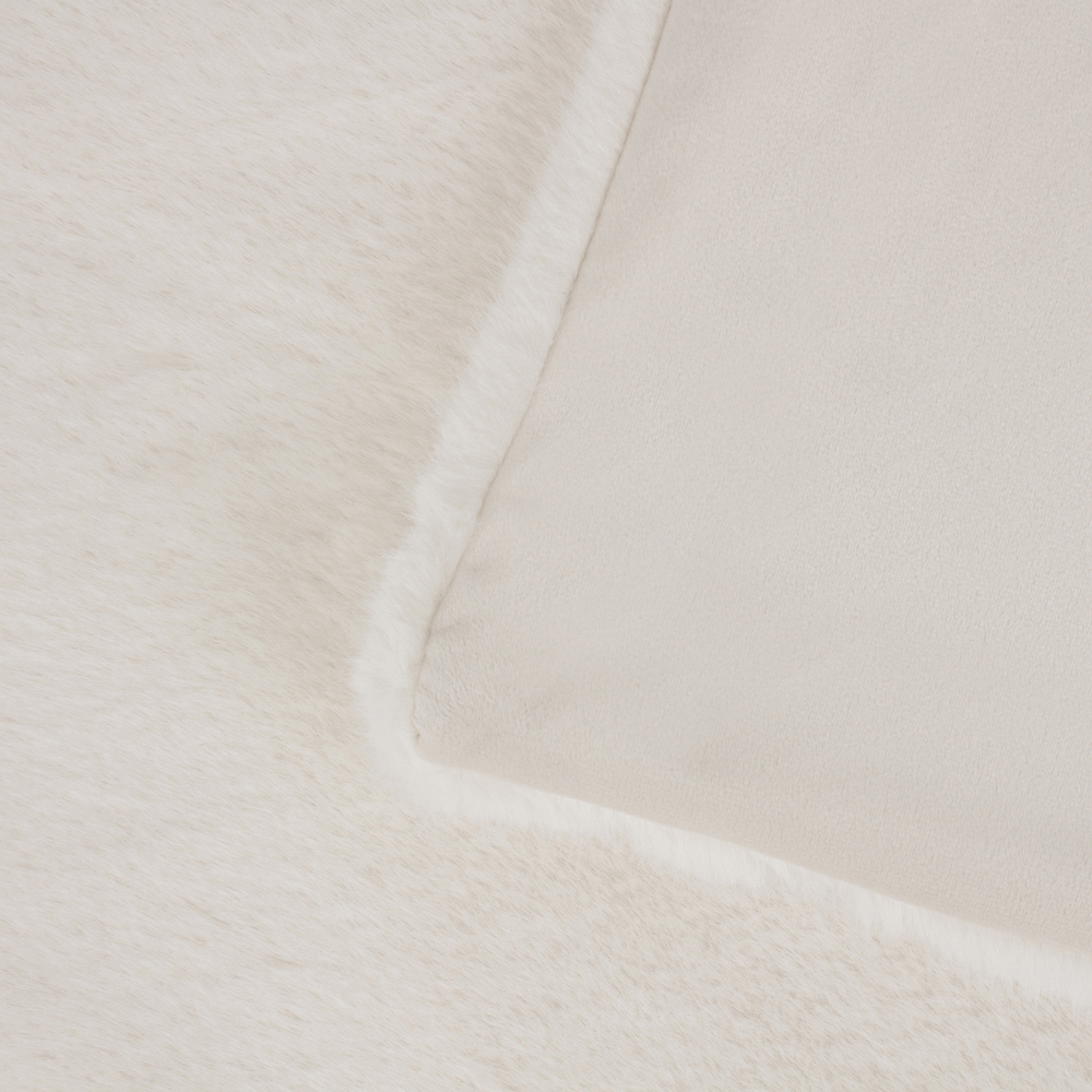 Paoletti Stanza White Faux Fur Throw 130 x 180cm Image 3