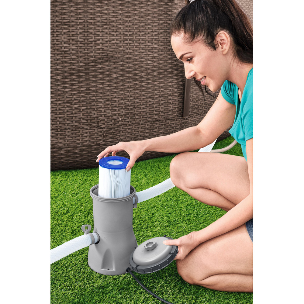 Bestway 3028L Filter Pump Image 5