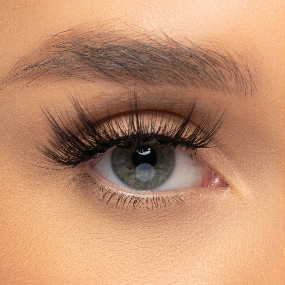 Pack of 3 Invogue Girl Next Door Lashes Image 4