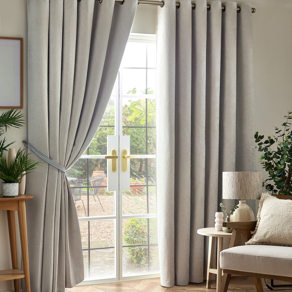 Alan Symonds Silver Chenille Blackout Ring Top Eyelet Curtains 117 x 183cm Image 1