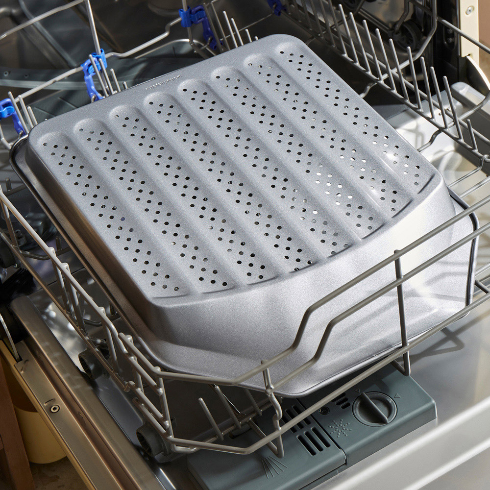 Morphy Richards Pizza Pan and Crisper Tray Set Image 8