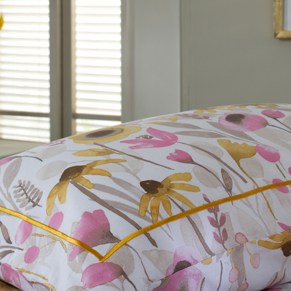 The Lyndon Company Mary Mary King Size Duvet Cover and Pillowcase Set Image 2