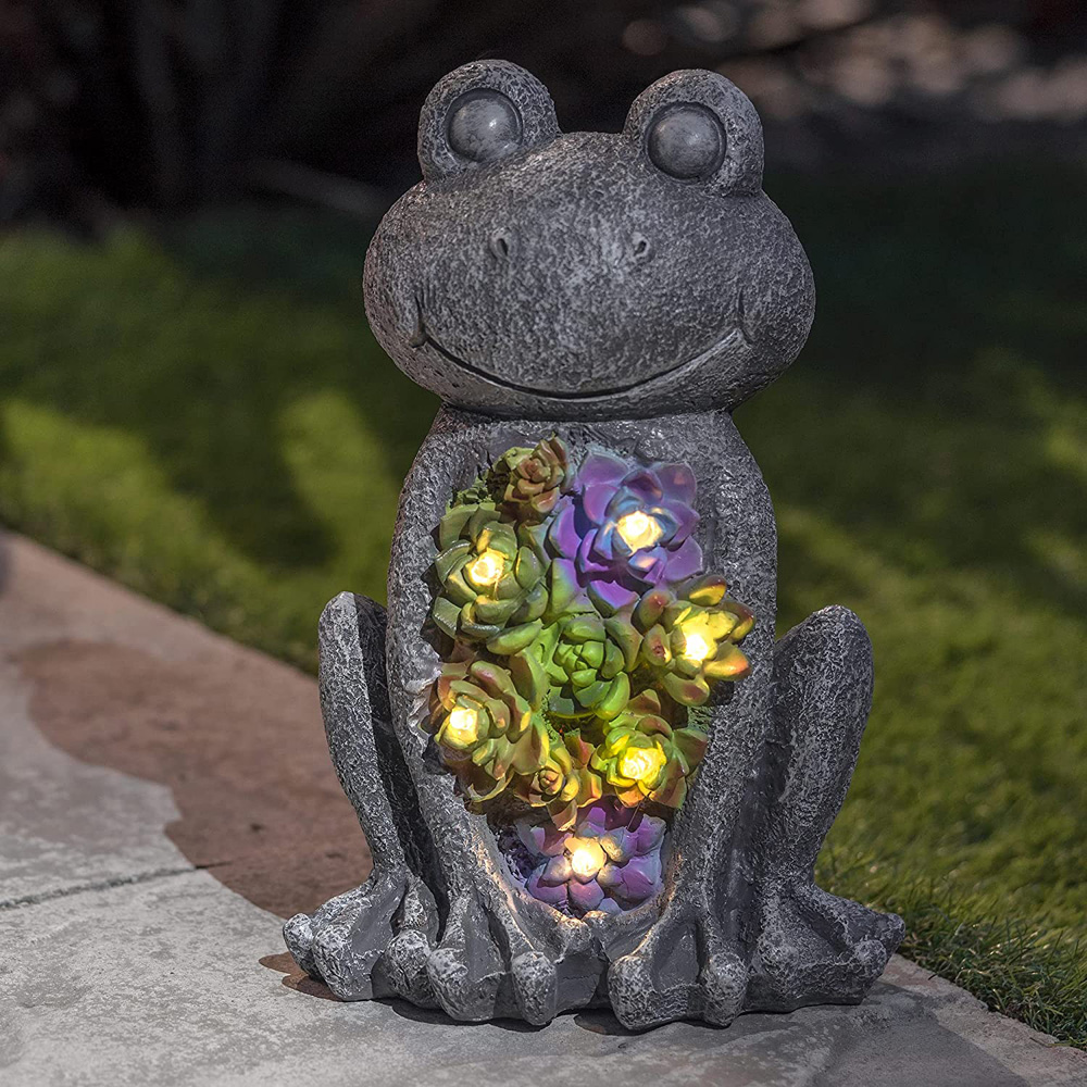 wilko Garden Frog Statue with Solar Lights Image 2