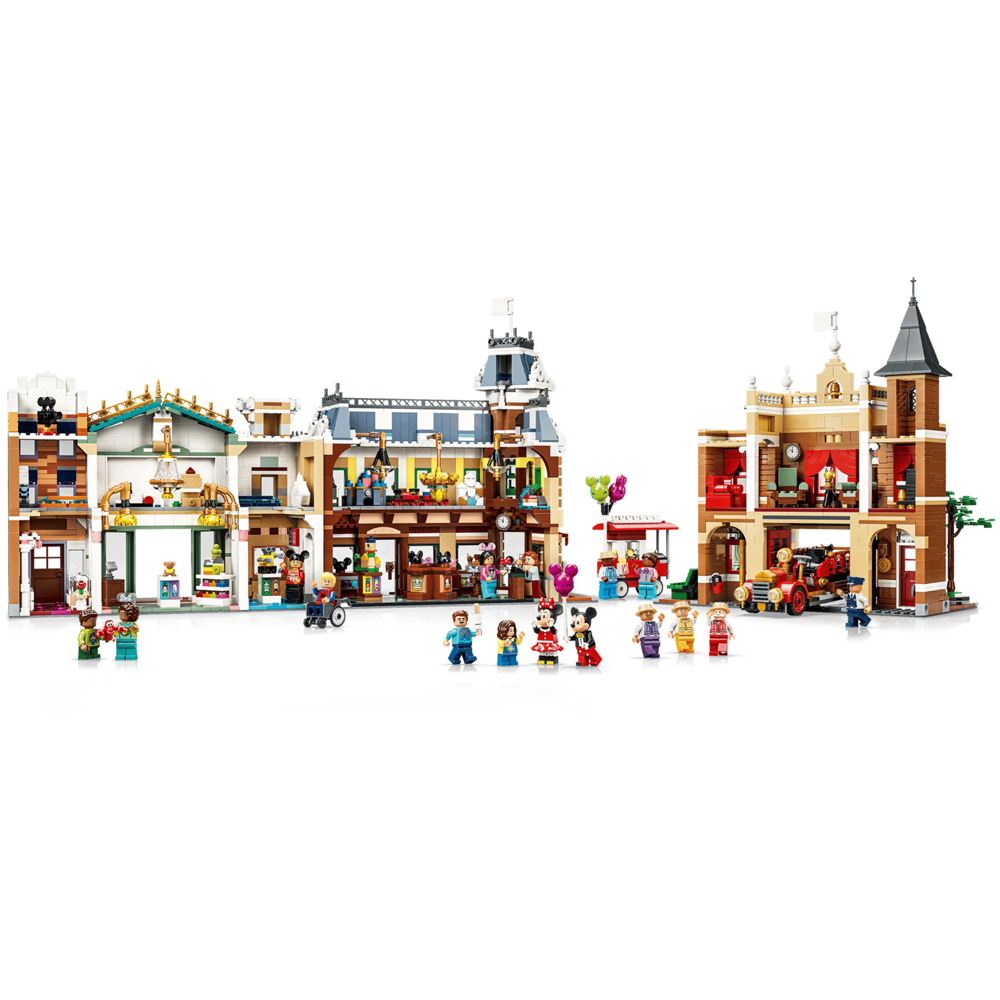 LEGO Disney 43302 Main Street U.S.A. Set 3899 Piece Image 5