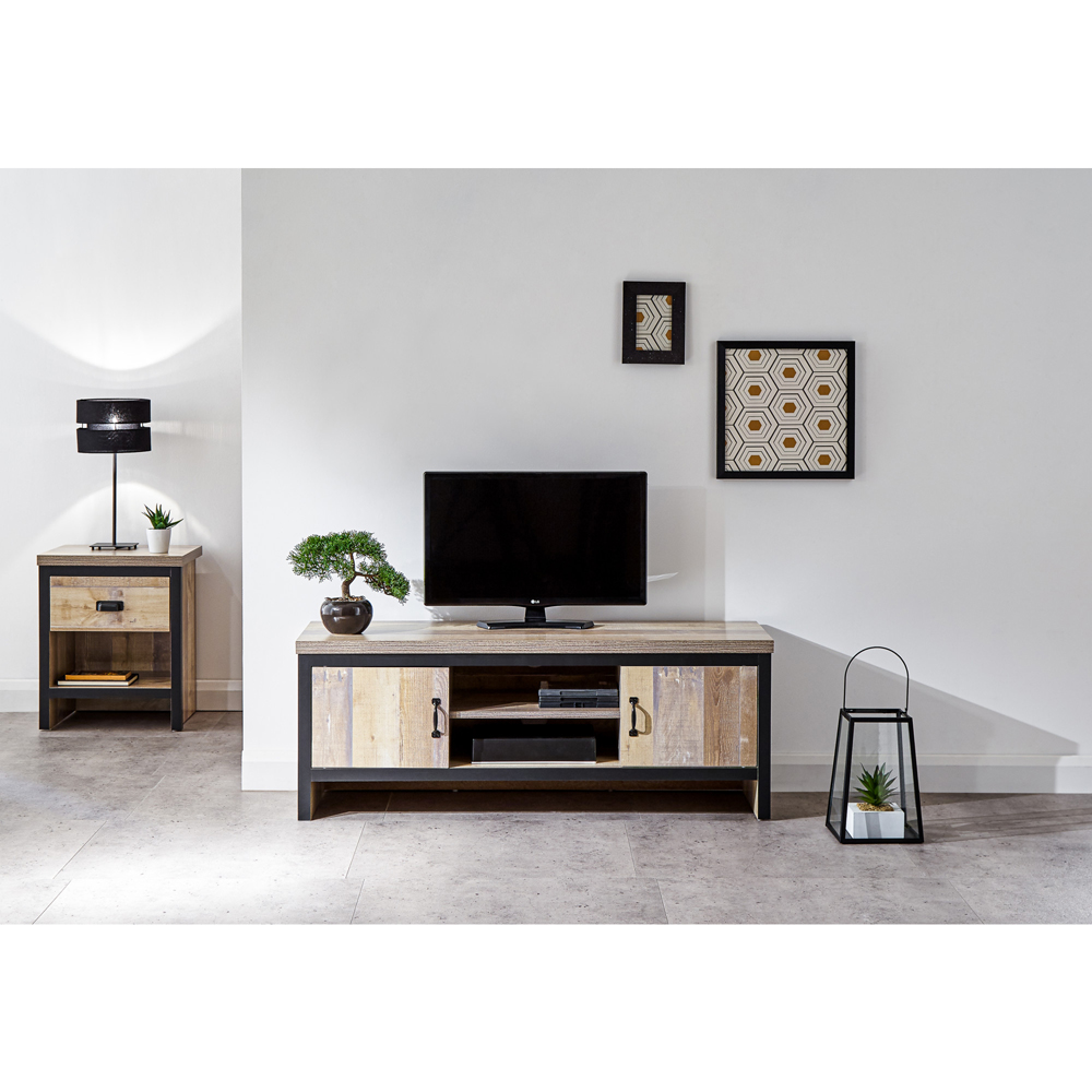 GFW Boston 2 Door 2 Shelf Oak TV Unit Image 7
