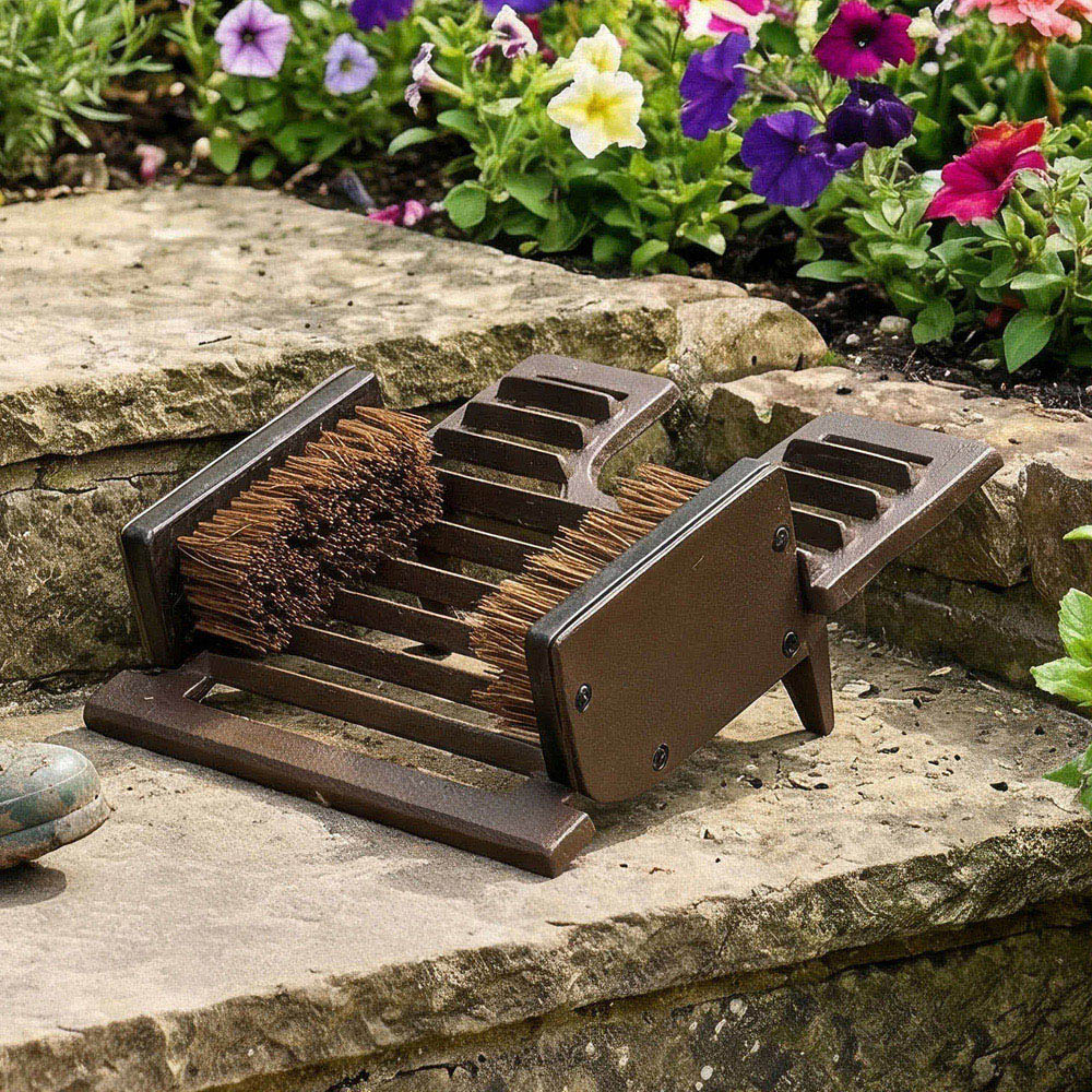 Dibor Brown Cast Iron Combined Boot Scraper and Jack Image 2
