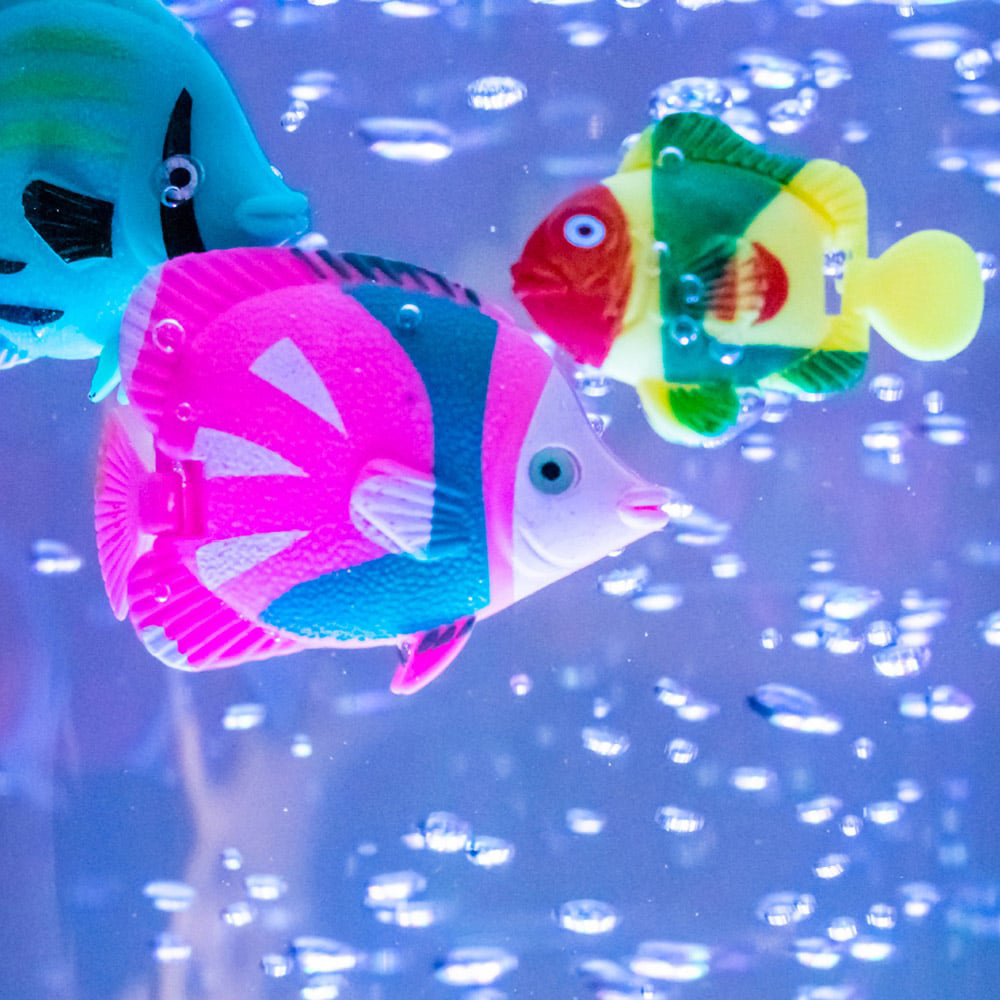 Global Gizmos Silver Fish Water Bubble Lamp 32cm Image 5