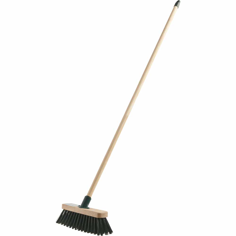 Wilko Stiff PVC Wooden Broom 267mm Image