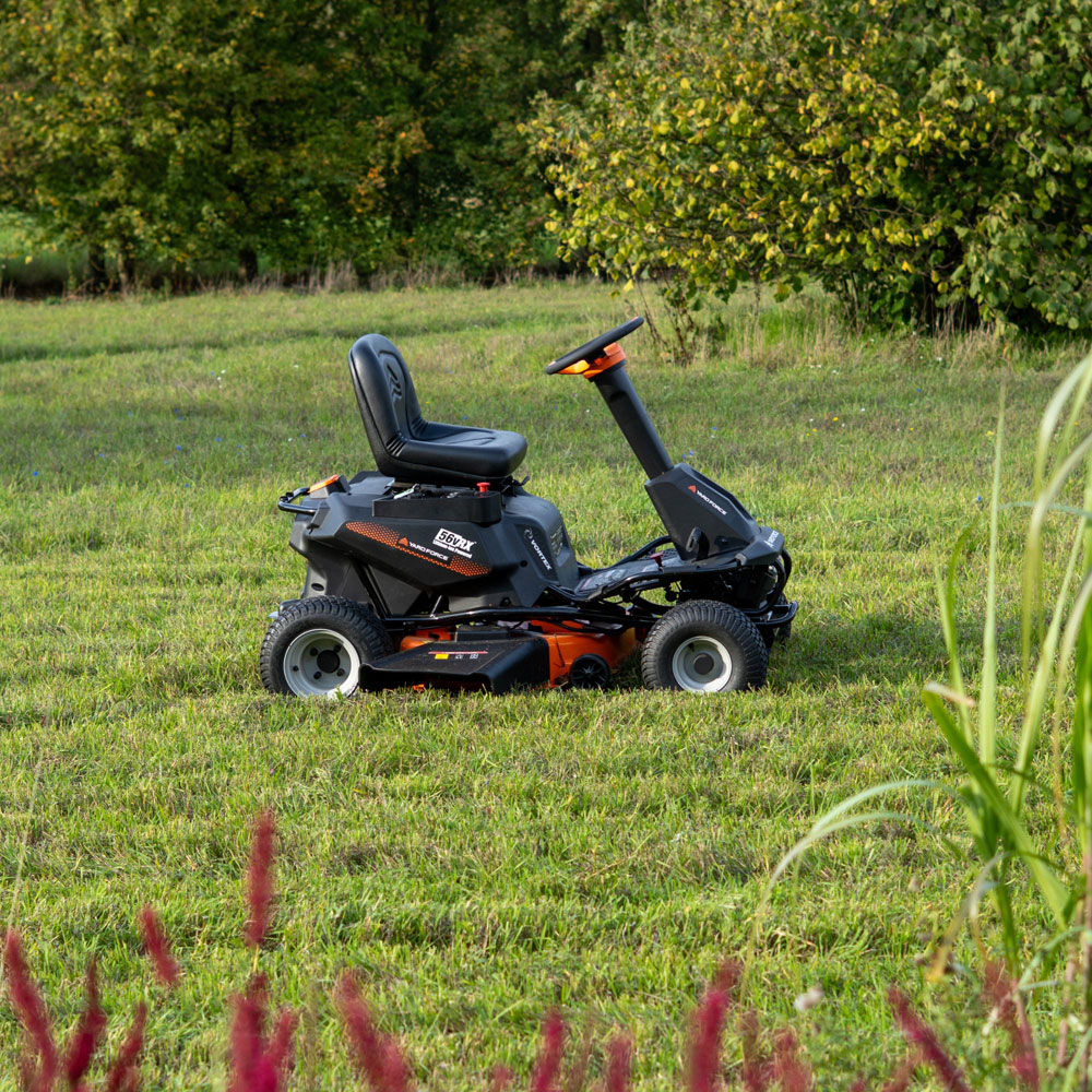 Yard Force ProRider E559 96cm Battery-Powered Ride-On Lawn Mower Image 3
