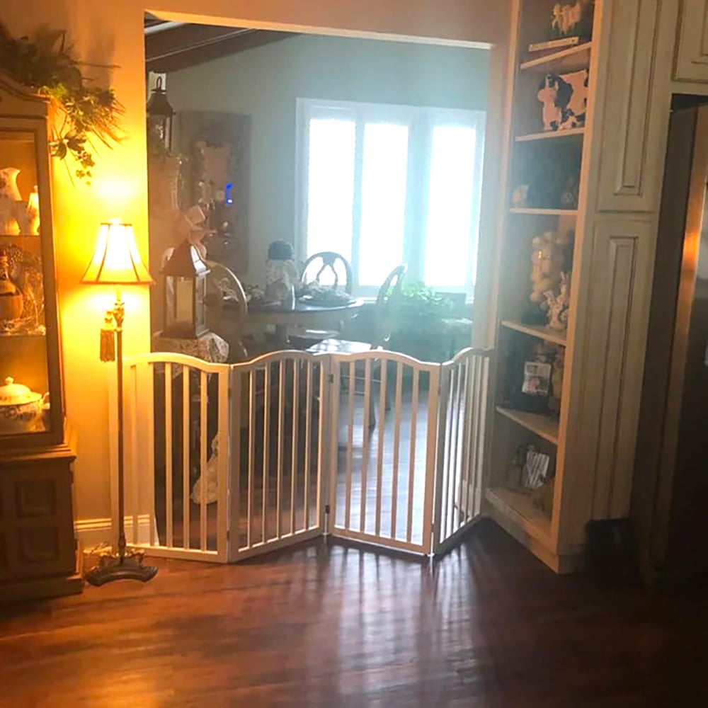 Living and Home 4 Panel Wooden Freestanding Foldable Pet Safety Gate Image 6