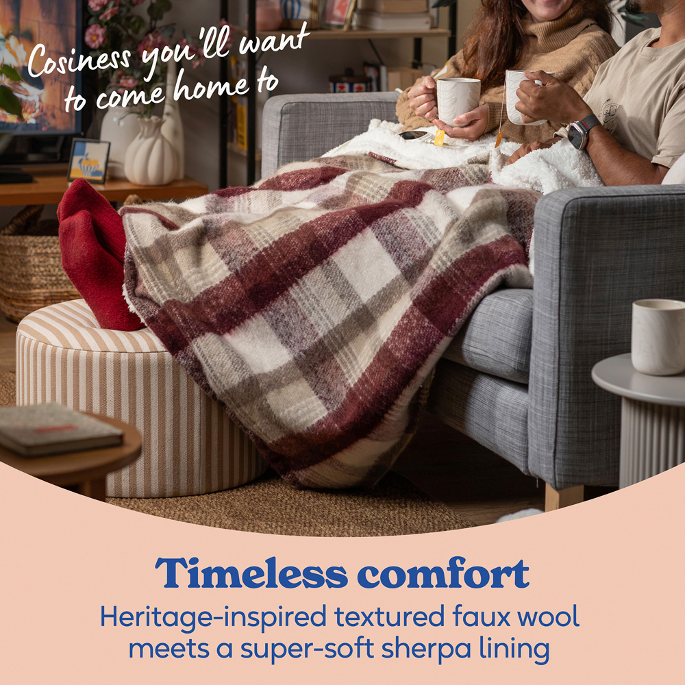 Russell Hobbs Tartan Faux Wool and Sherpa Heated Throw with Controller 130 x 180cm Image 4