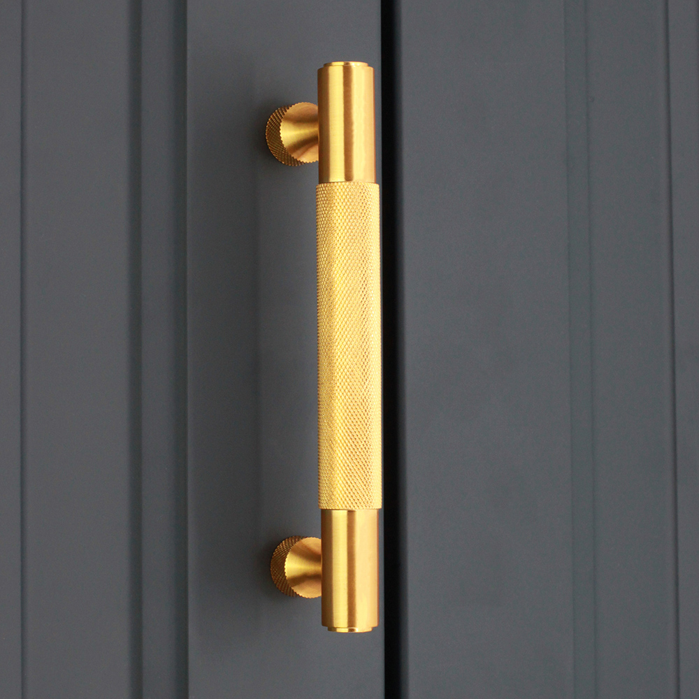 Spira Brass Satin Brass Knurled Bar Handle 160mm Image 2