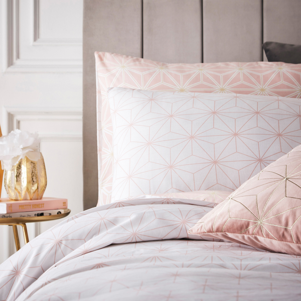 furn. Tessellate King Size Blush and Gold Duvet Set Image 3