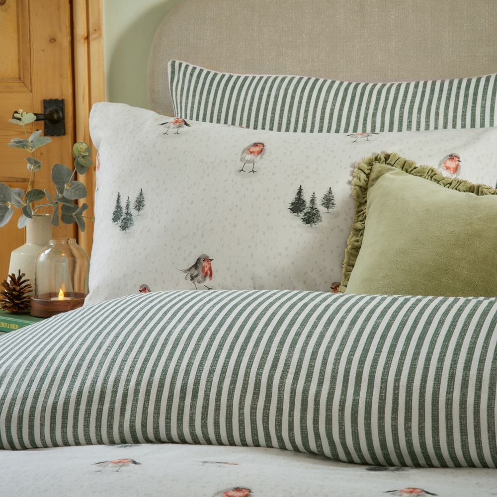 Wylder Double Cream and Pine Nature Robin's Return Reversible Duvet Cover Set Image 2