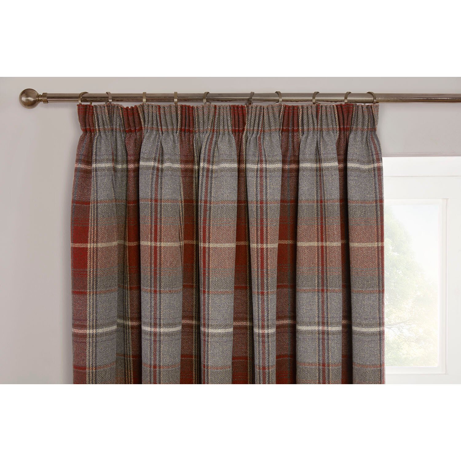 Abbott Thermal Curtain - Red / 137cm / 168cm Image 3