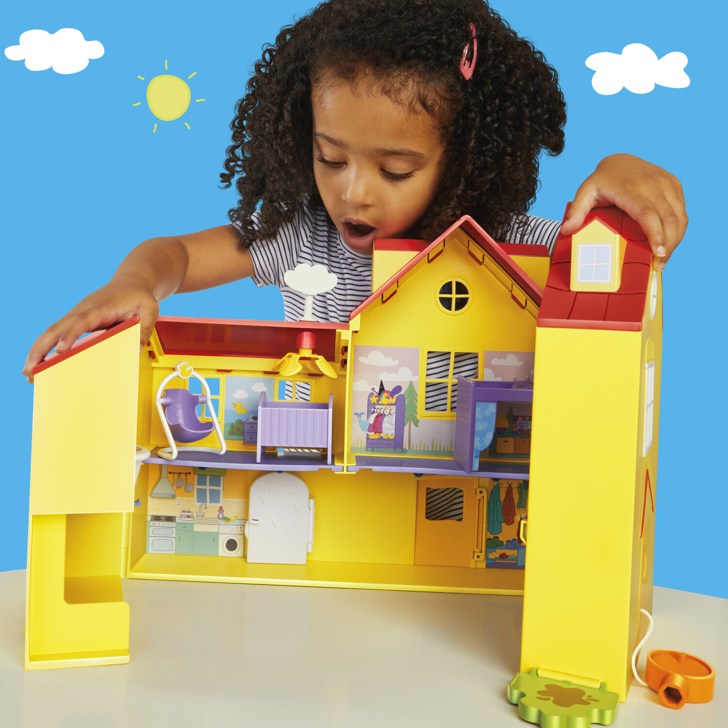 Peppa Pig Big Family House Yellow Image 10