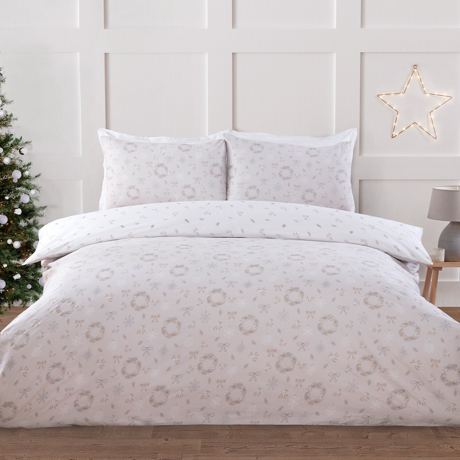 Mistletoe Wishes Duvet Set - Natural / King Image 1