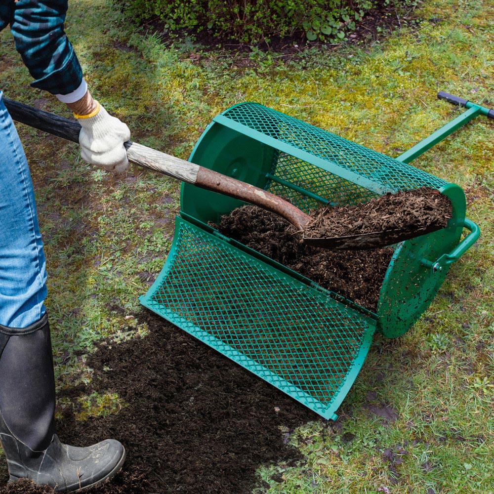 T-Mech Green Compost and Peat Moss Spreader Image 4