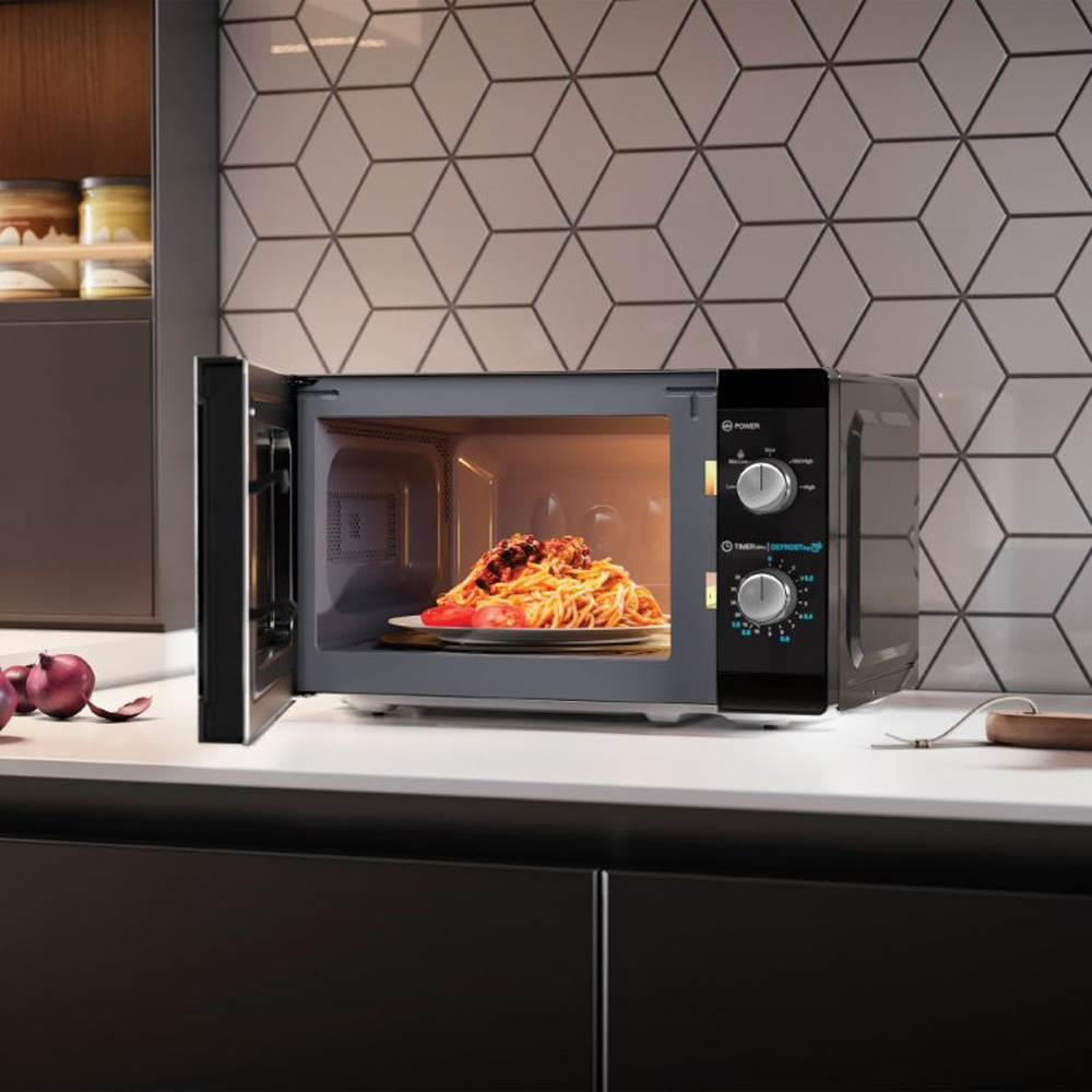 Sharp SP0111 Black 20L Solo Manual Microwave 800W Image 2