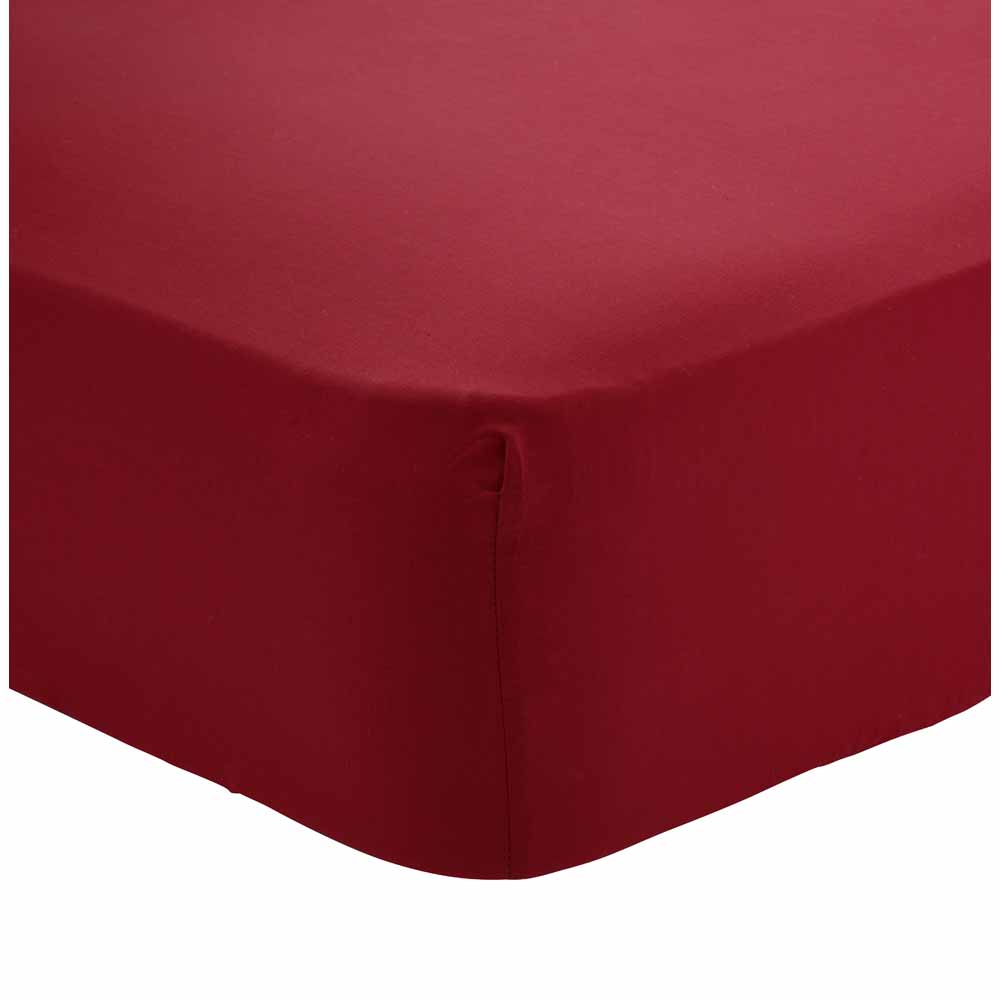 Wilko Easy Care Red King Size Fitted Sheet Image 1