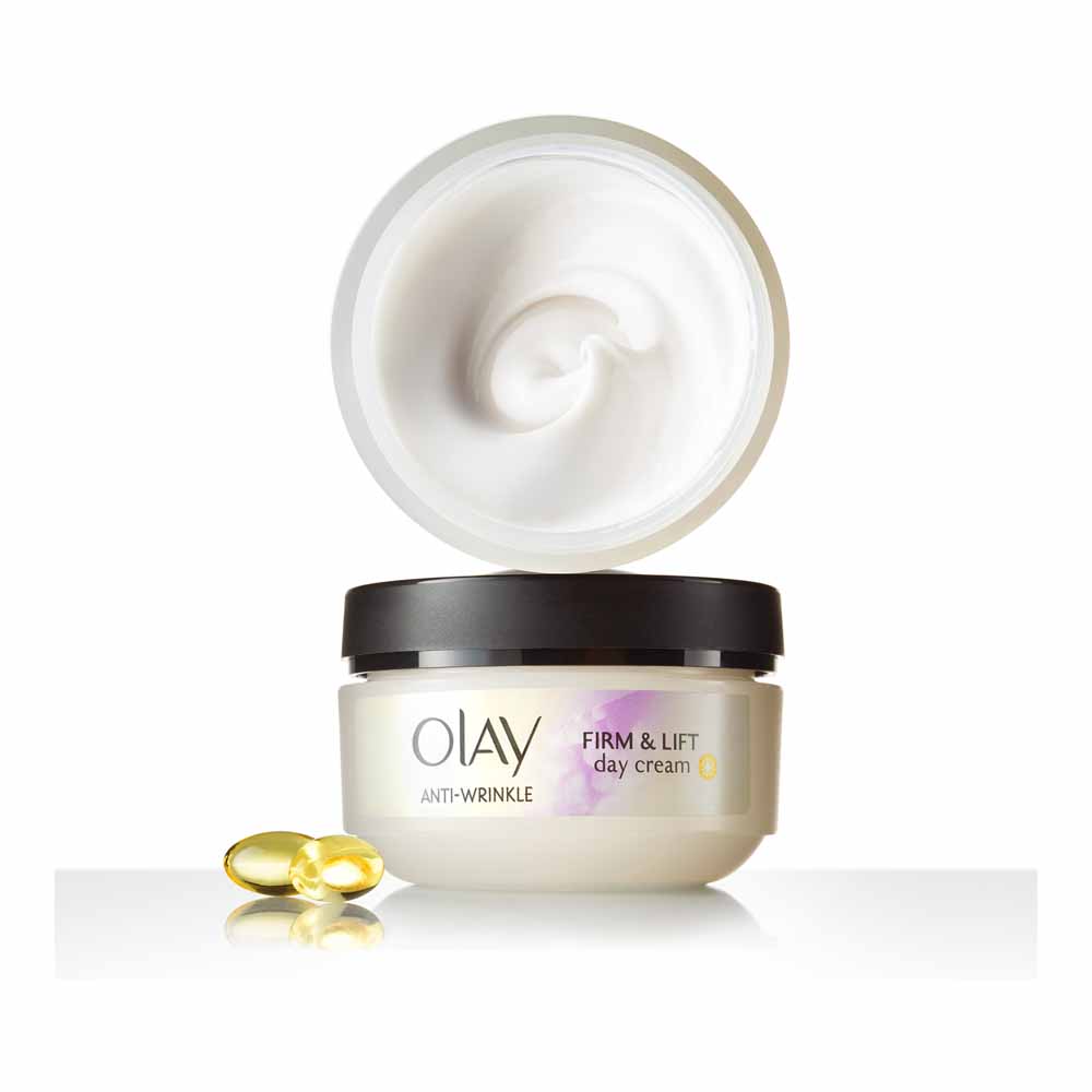 Olay Anti Wrinkle Firm and Lift Day Cream 50ml Image 6