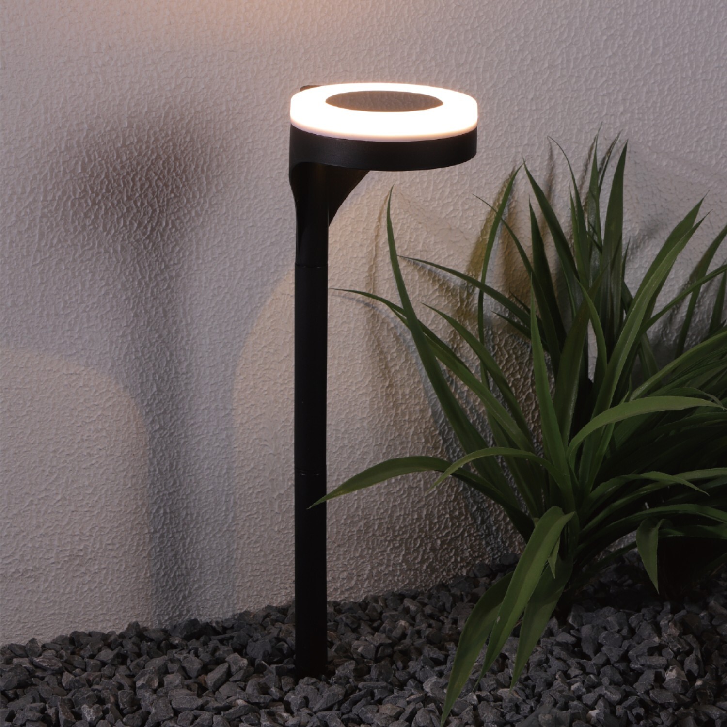 Pack of 4 Solar Arlo Stake Lights Black Image 2