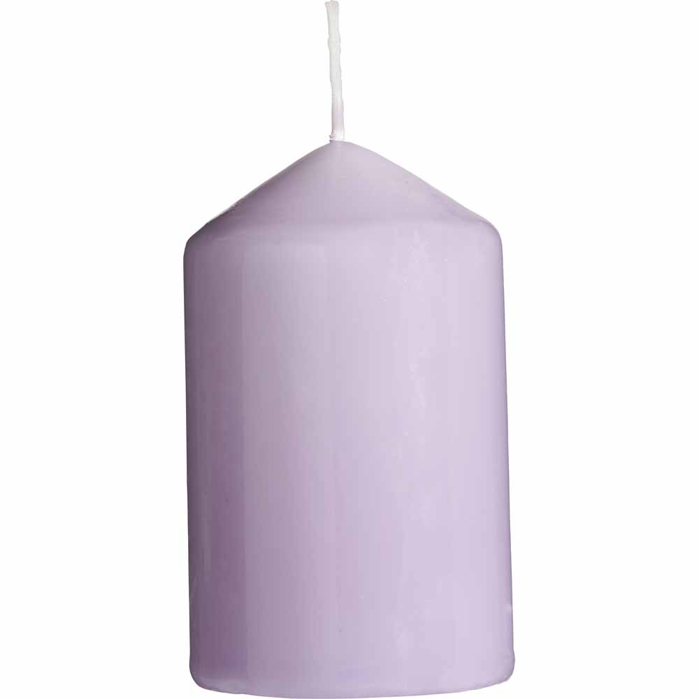 Wilko Scented Pillar Candle Lavender 6x10cm Image