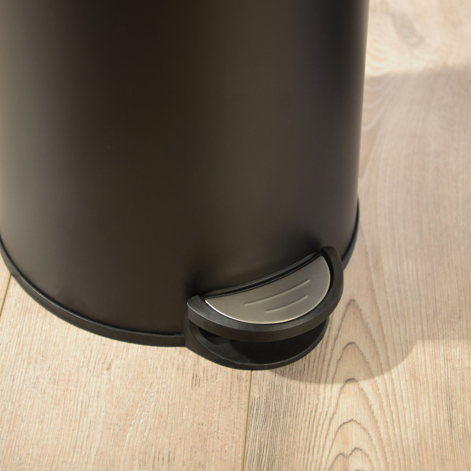 Round Black Pedal Bin with Bamboo Lid 30L Image 4
