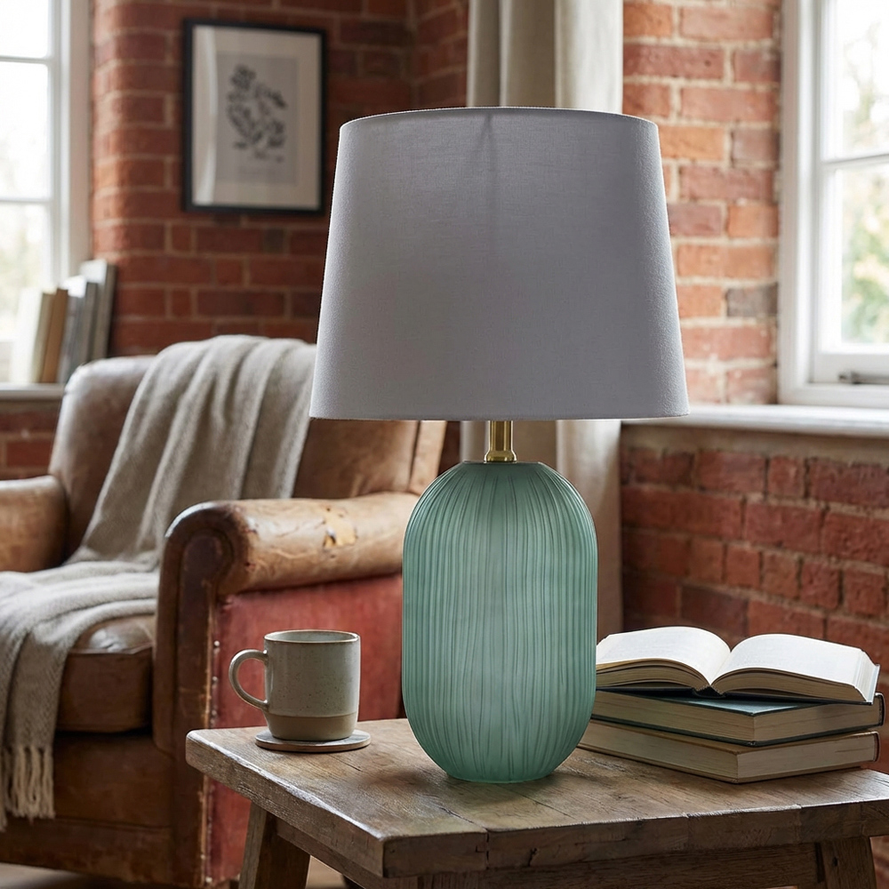 Elodie Glass Table Lamp - Green Image 8