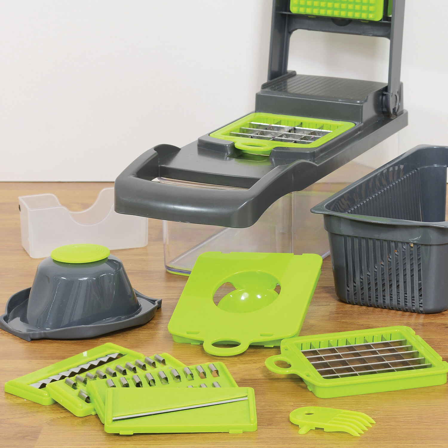 Vegetable Chopper with Accessories Image 2
