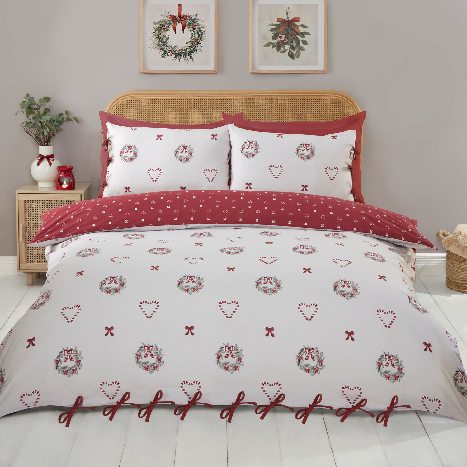 Love at Christmas Duvet Set Red Superking Image 1